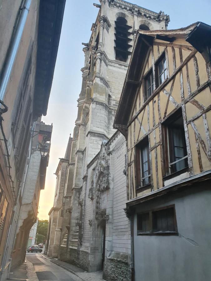 Le Logis Du Clocher Τρουά Εξωτερικό φωτογραφία
